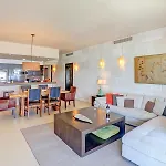 Beachfront Penthouse Oceanview Rooftop And Pool