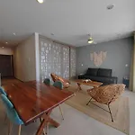 Luxury Apartment Steps From 5Th Av Rooftop Pool By Yeah