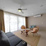 Luxury Apartment Steps From 5Th Av Rooftop Pool By Yeah