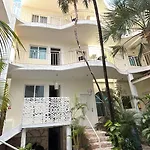 Coco Rio Hotel - Mamitas Beach Area