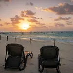 Luxury Complex - Infinity Pool And Private Beach Club - At The Elements Condos 108