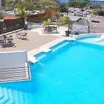 Phenomenal Location Near Beach & 5Th With Stunning Roof Pool
