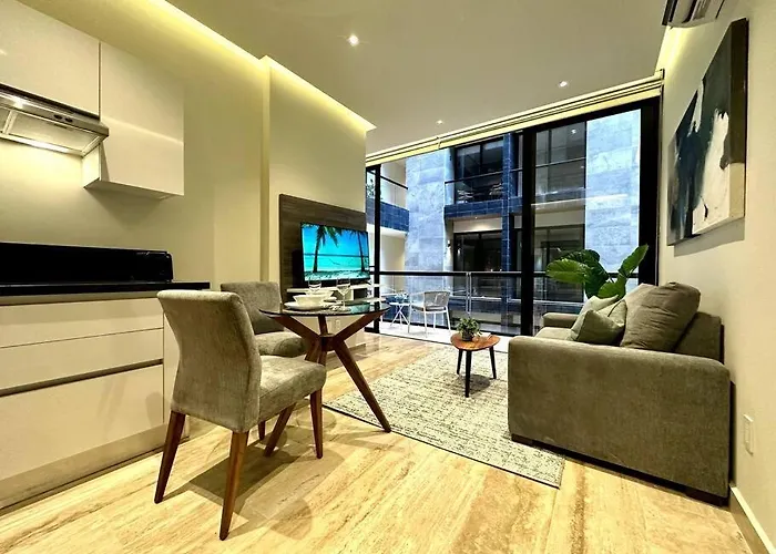 Modern Loft With Rooftop Pool & Gym By Solmar Rentals