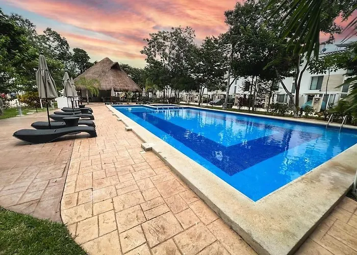 Bali Life Style Villa, Beautiful 3Brs 2.5 Bath Beach House.