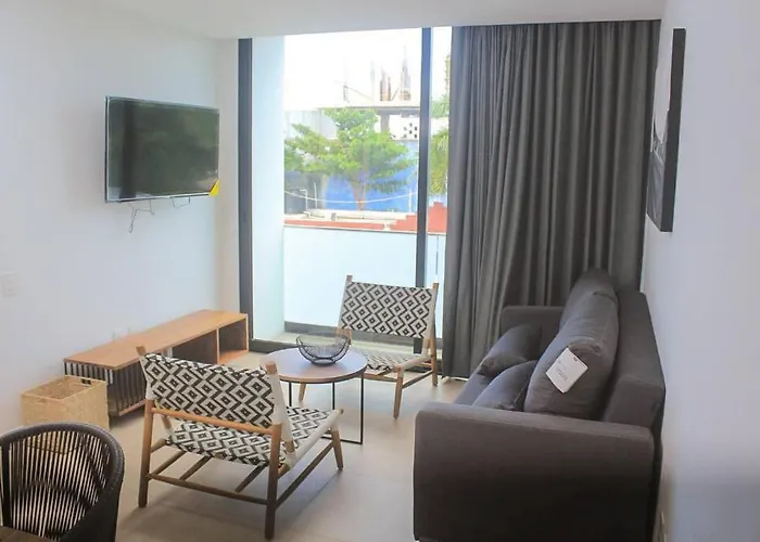 Luxury Apartament 1 Block To 5Th Avenue