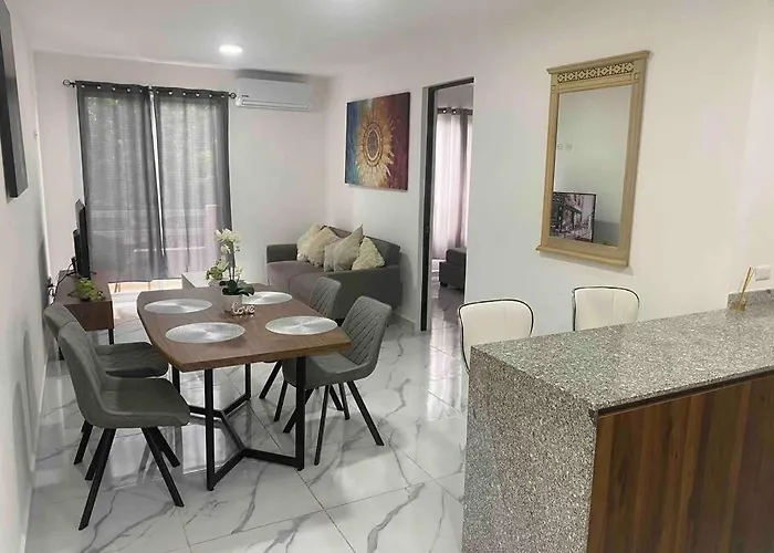 Departamento La Selva J.M.