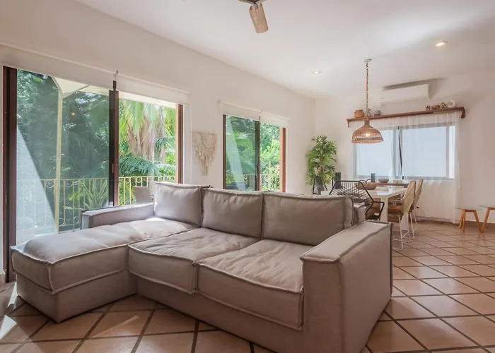 Espacioso Apartamento Gardenias , Playacar 2Bdr