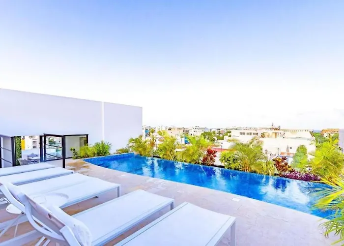 Radiant Rooftop Pool At Menesse 38Th Perfect Location