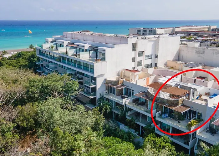 Spacious & Serene Penthouse With Rooftop, Jungle Views, Prime Location Steps To Beach & 5Th Ave