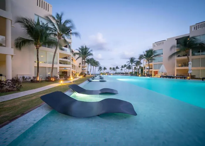 Luxury Complex - Infinity Pool And Private Beach Club - At The Elements Condos 108