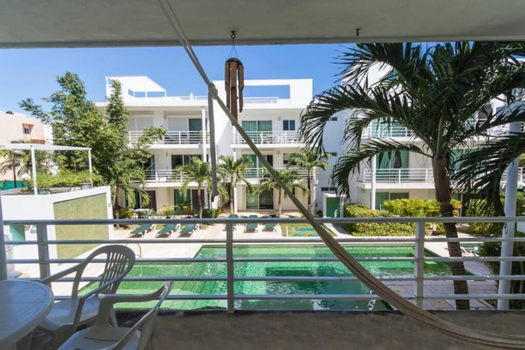 Apartamento Poolside Tranquil In *