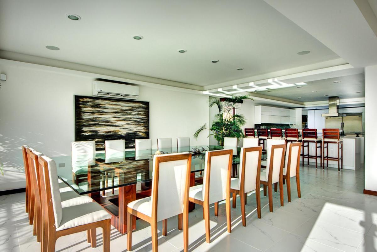 Poblado De Apoyo Diamont Sleeps 22 With Pool And Air Con Villa *