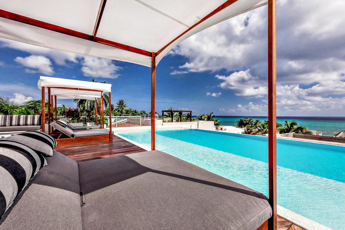 Poblado De Apoyo Diamont Sleeps 22 With Pool And Air Con Playa del Carmen