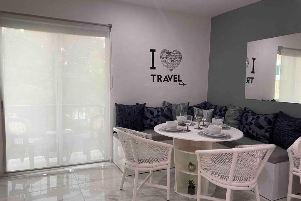 Bright Luxury With Swimming Pool Apartment *