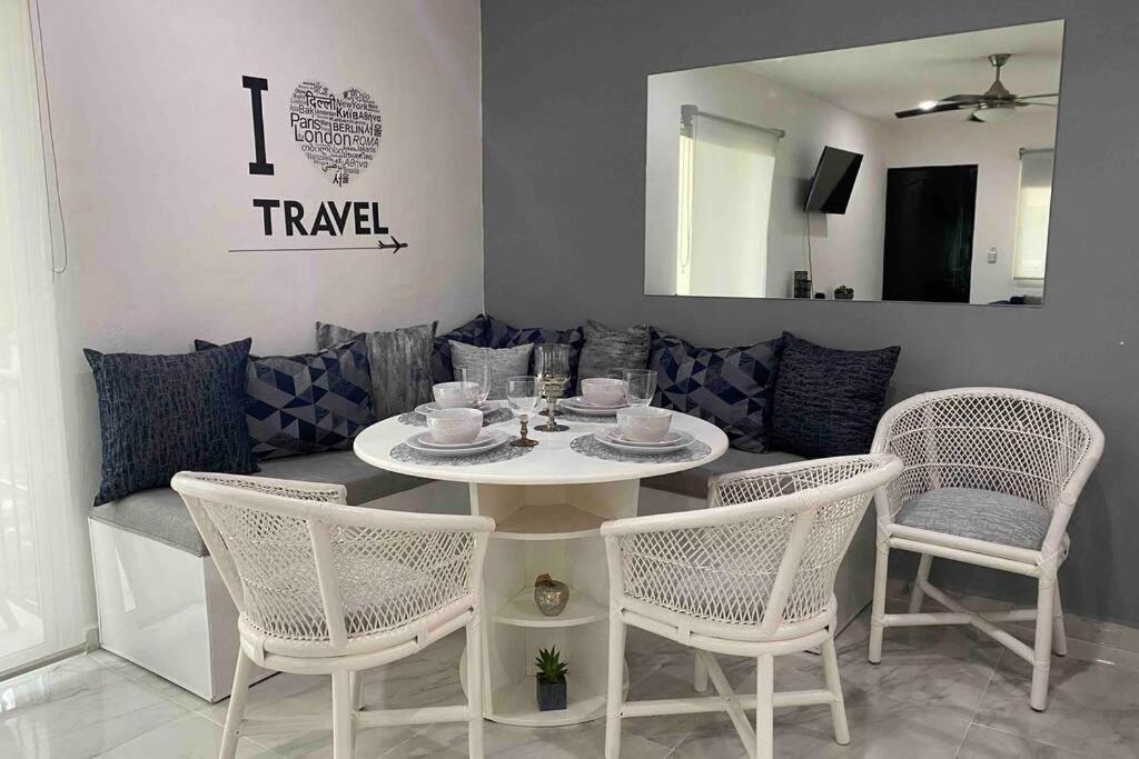 Bright Luxury With Swimming Pool * Playa del Carmen