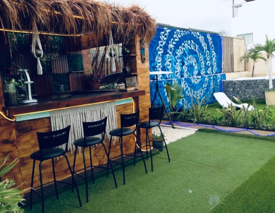 Apartahotel Izsla Suites 2*