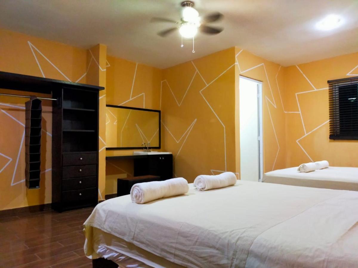 Casa Mexicana Amplia Con Seguridad, Alberca Y Parking Ferienhaus *