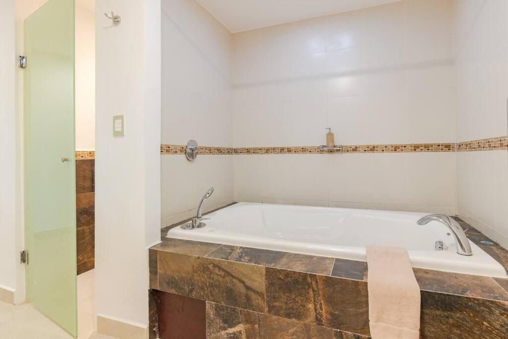 Encantadora Super Amplia En Colibri Pdc Apartment Playa del Carmen