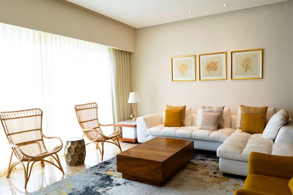 The Reef 28 Hotel *