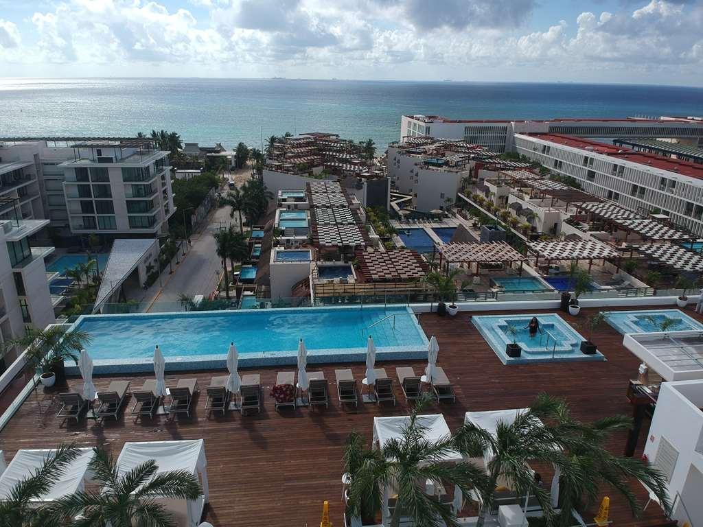 The Reef 28 Hotel