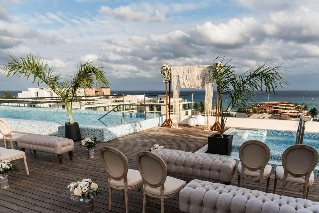 The Reef 28 *