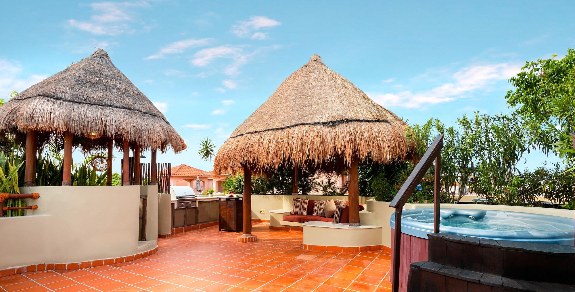 Hotel Maya And Beachclub 4*