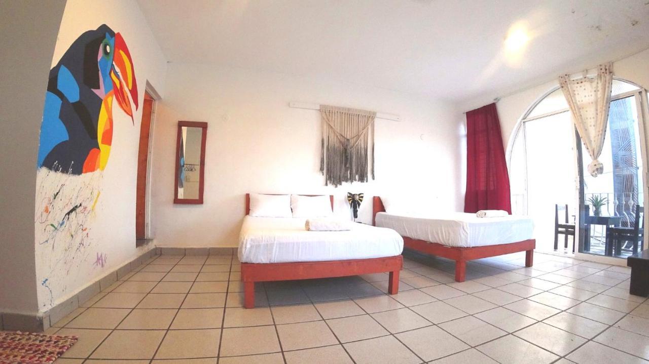 Izsla Suites Apartahotel