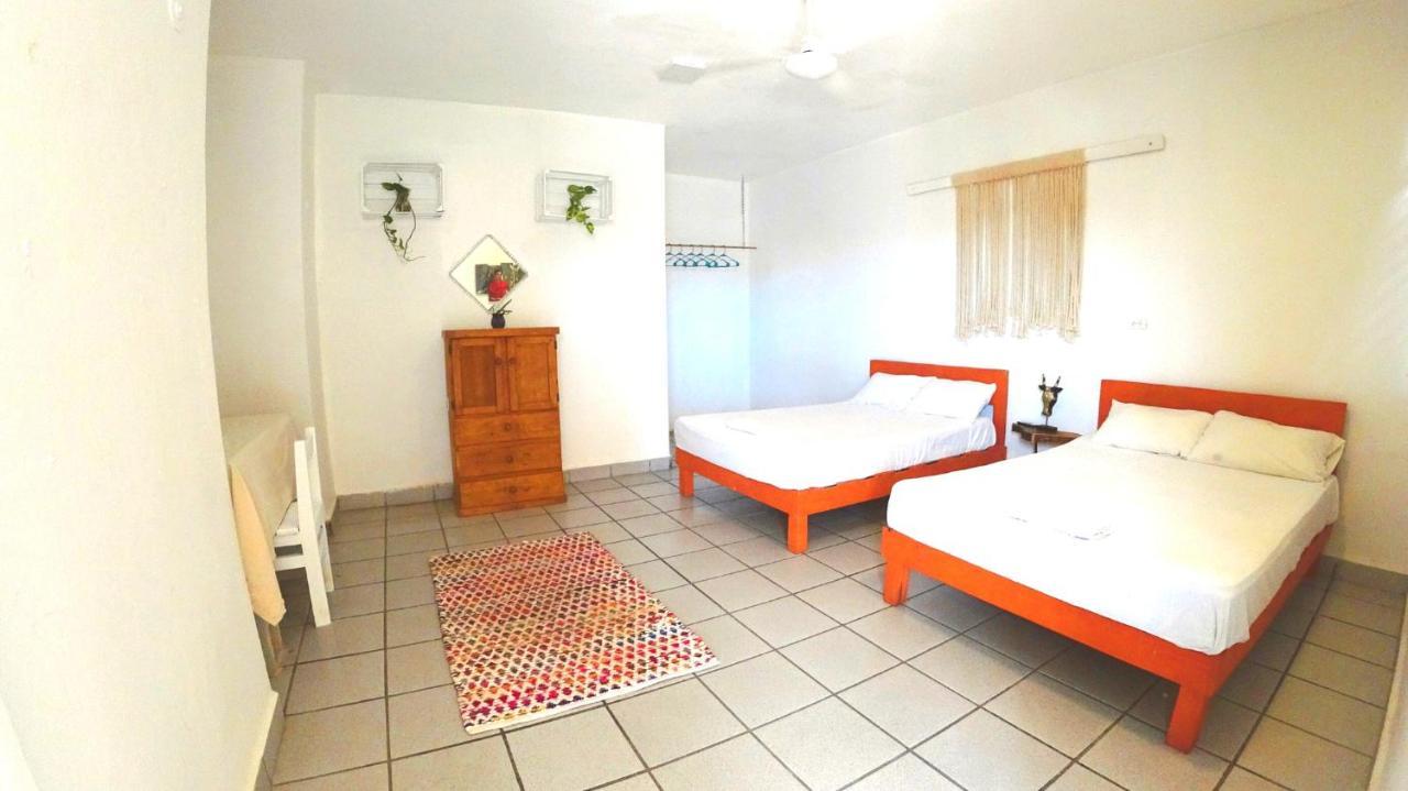 Izsla Suites Apartahotel