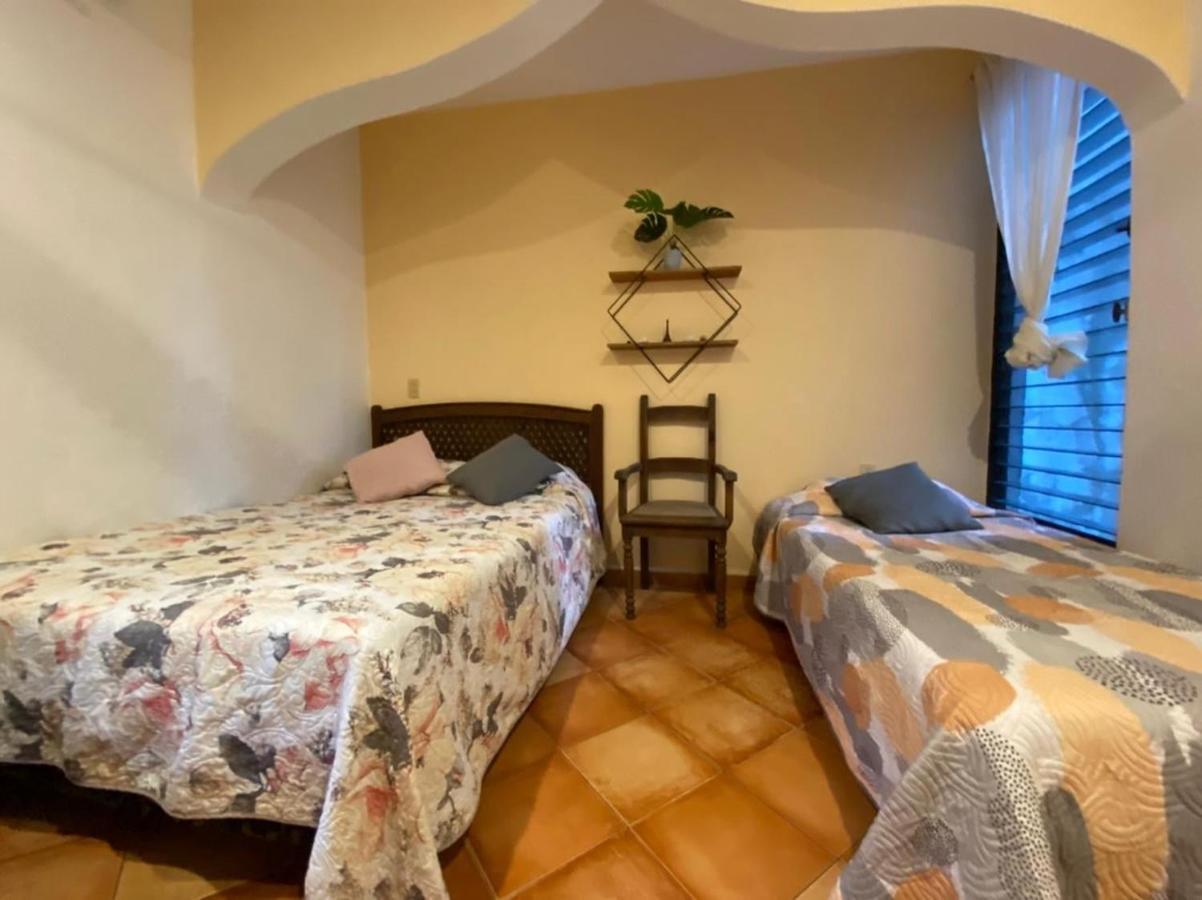 W/ Prime Location Mexican Colonial Style Appartement Playa del Carmen
