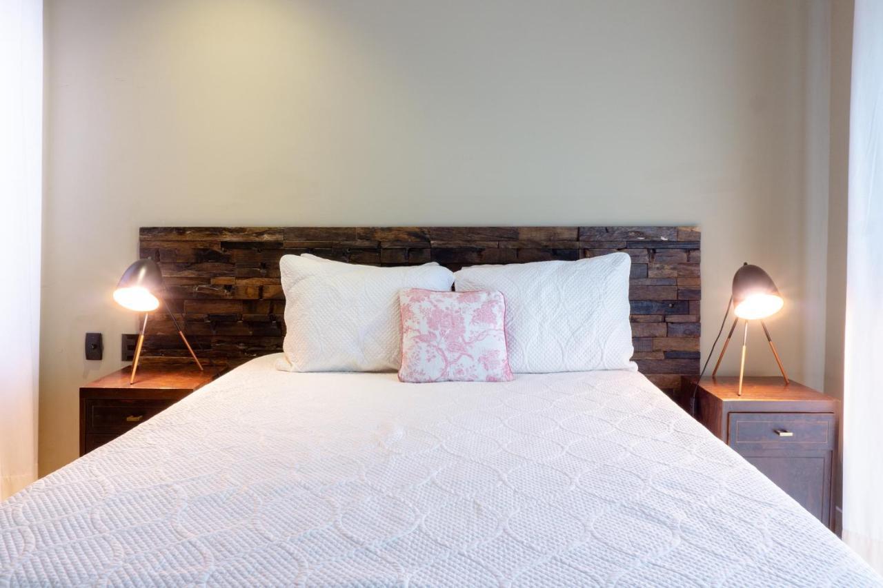 Apartment Lotus 2 One Block To Mamitas Club Playa del Carmen