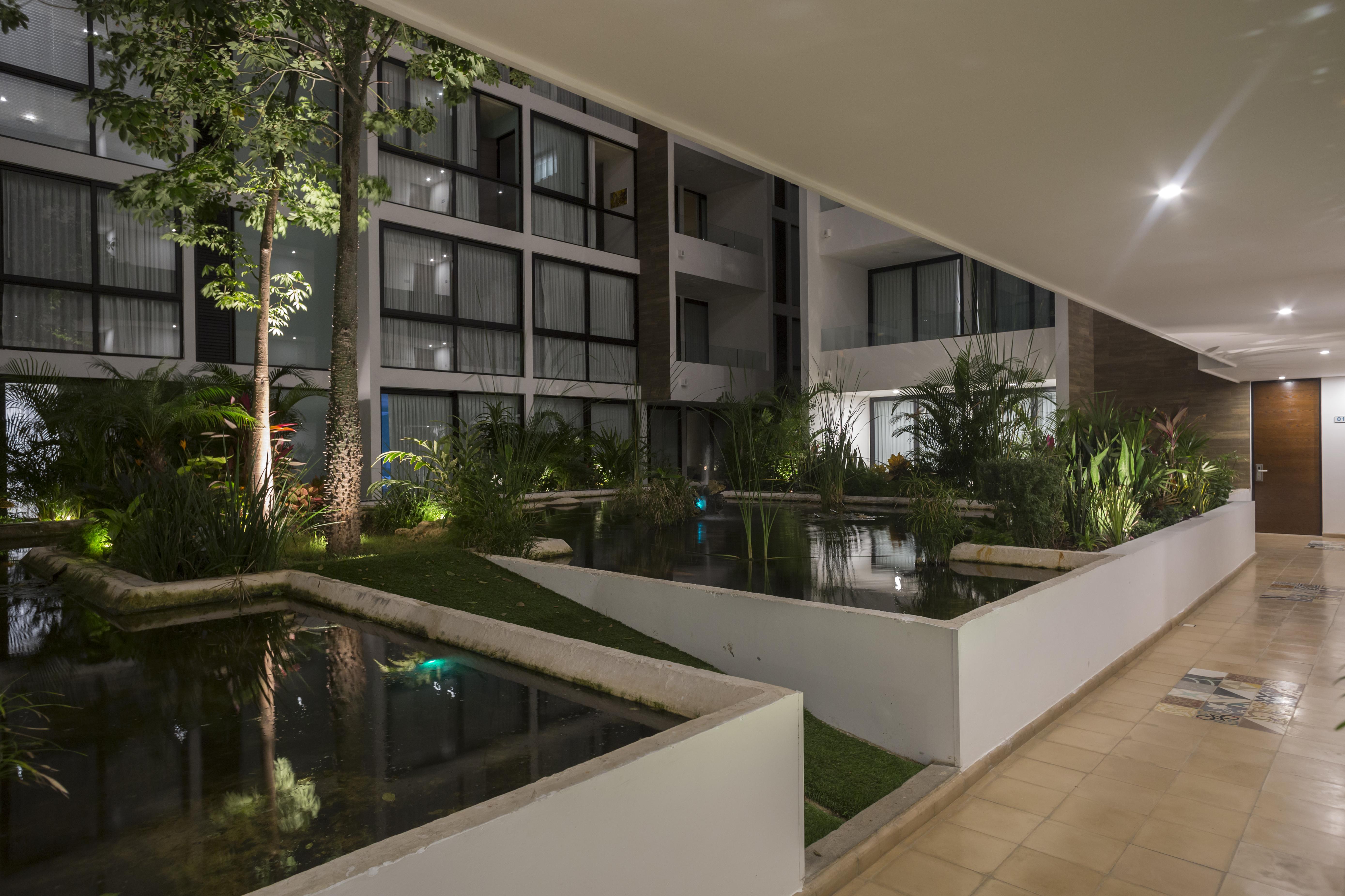 Anah Aparthotel 4*
