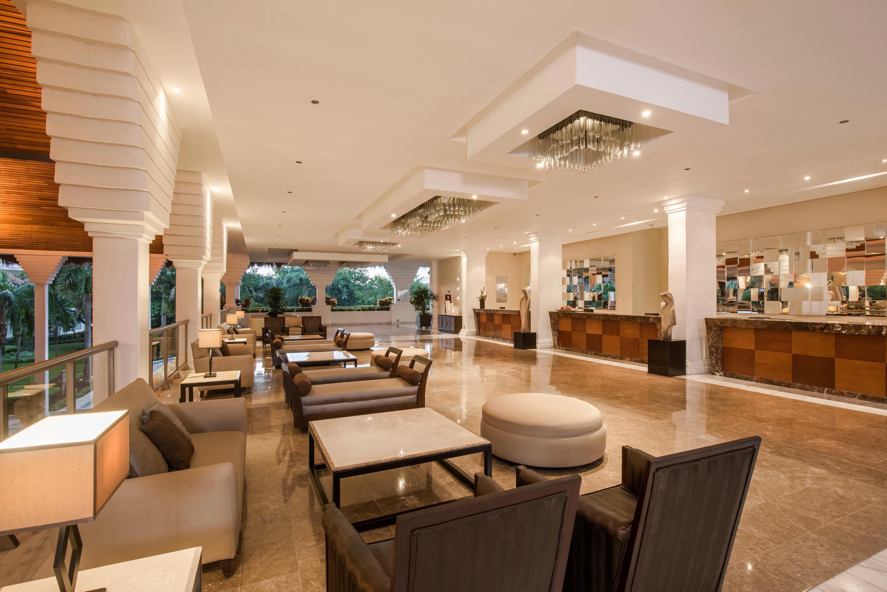 Grand Riviera Princess