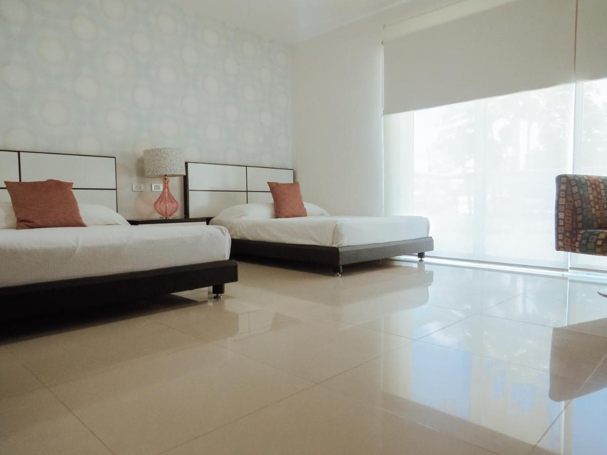 Impecable Y Lujoso Departamento Frente Al Mar En Mareazul Del Club De Golf Corasol