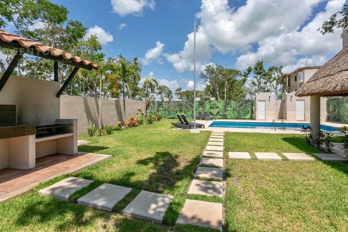 Condominio En Apartamento *