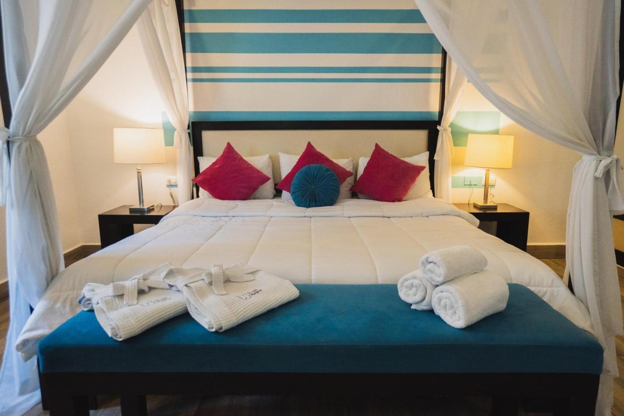 Mariposa Boutique - 5th Avenue Hotel