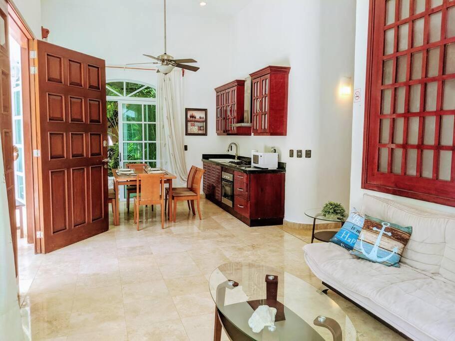 18br Up To 50guest Castillos Playacar Walk To And 5th Ave 1000mbps Holiday home Playa del Carmen