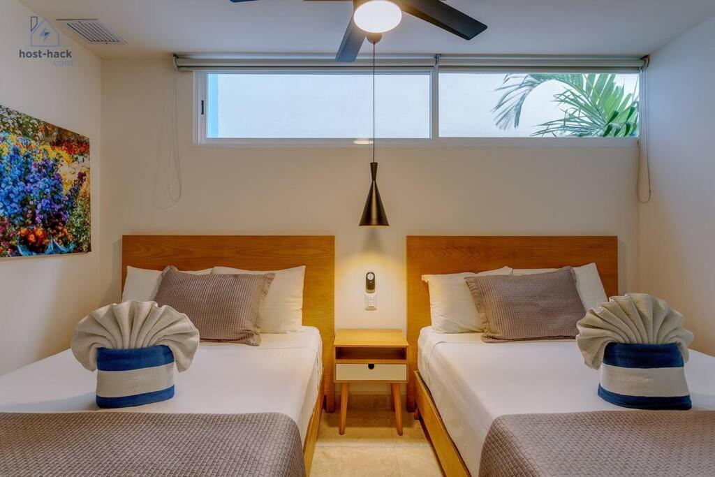 Danzamar 4, 5 Blocks Away From Playa Pelicanos * Playa del Carmen