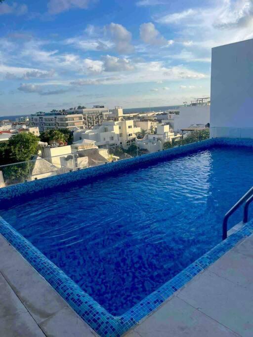 Luxury Penthouse And Private Rooftop Pool On 5ta Avenida