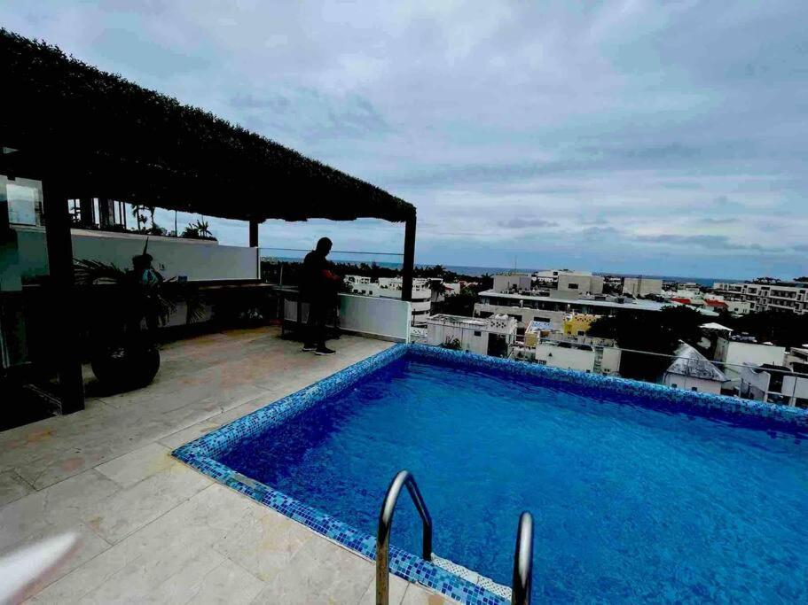 Luxury Penthouse And Private Rooftop Pool On 5ta Avenida