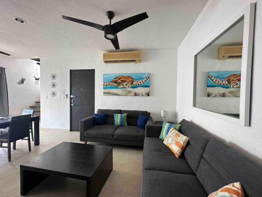 G302 - Perfectly Located Penthouse With Heated Pool! Appartement Playa del Carmen
