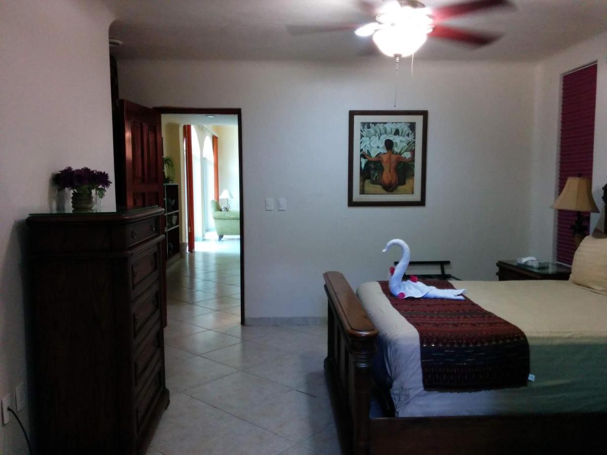 Casa Beard, Spacious With High Speed Wifi & Pool. Playa del Carmen