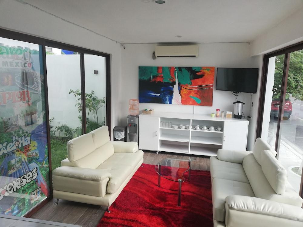 24 By Xperience Aparthotel Playa del Carmen