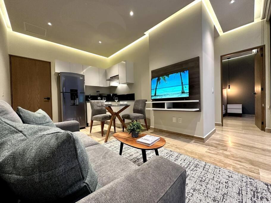 Apartment Modern Loft With Rooftop Pool & Gym By Solmar *