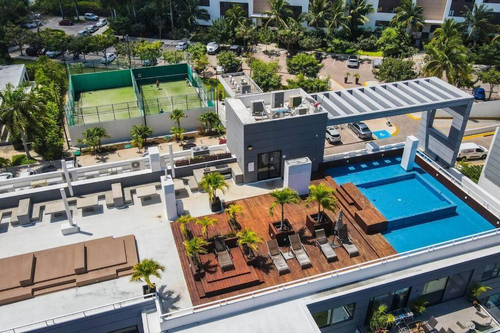 New Offer With Roof Pool *