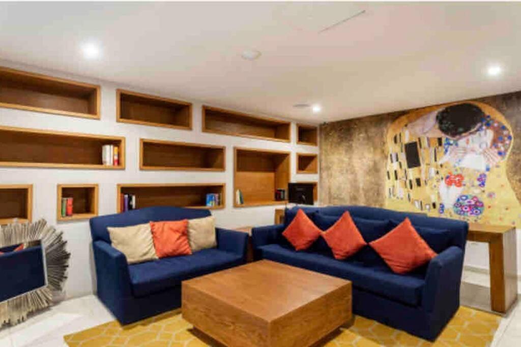 Ideally Located Steps From The 5th Avenue Playa del Carmen