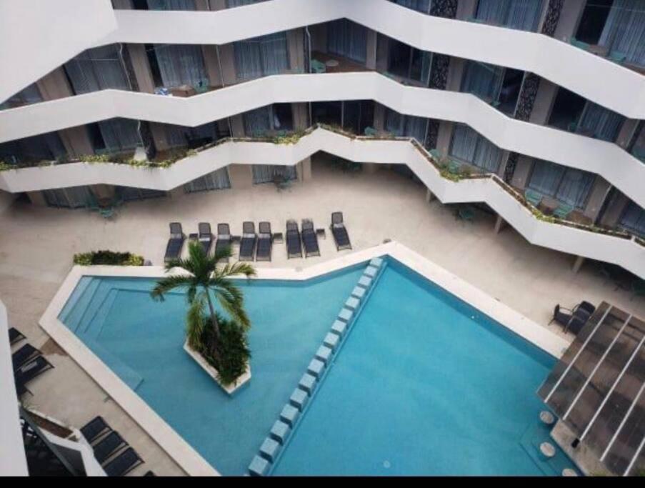 Ideally Located Steps From The 5th Avenue Apartment *