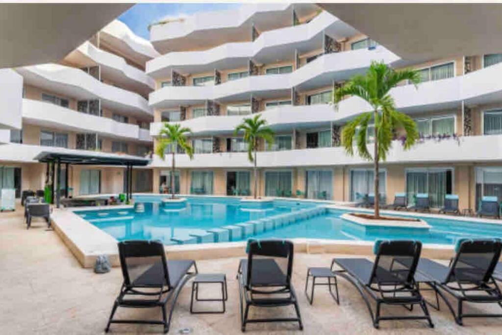 Apartment Ideally Located Steps From The 5th Avenue Playa del Carmen