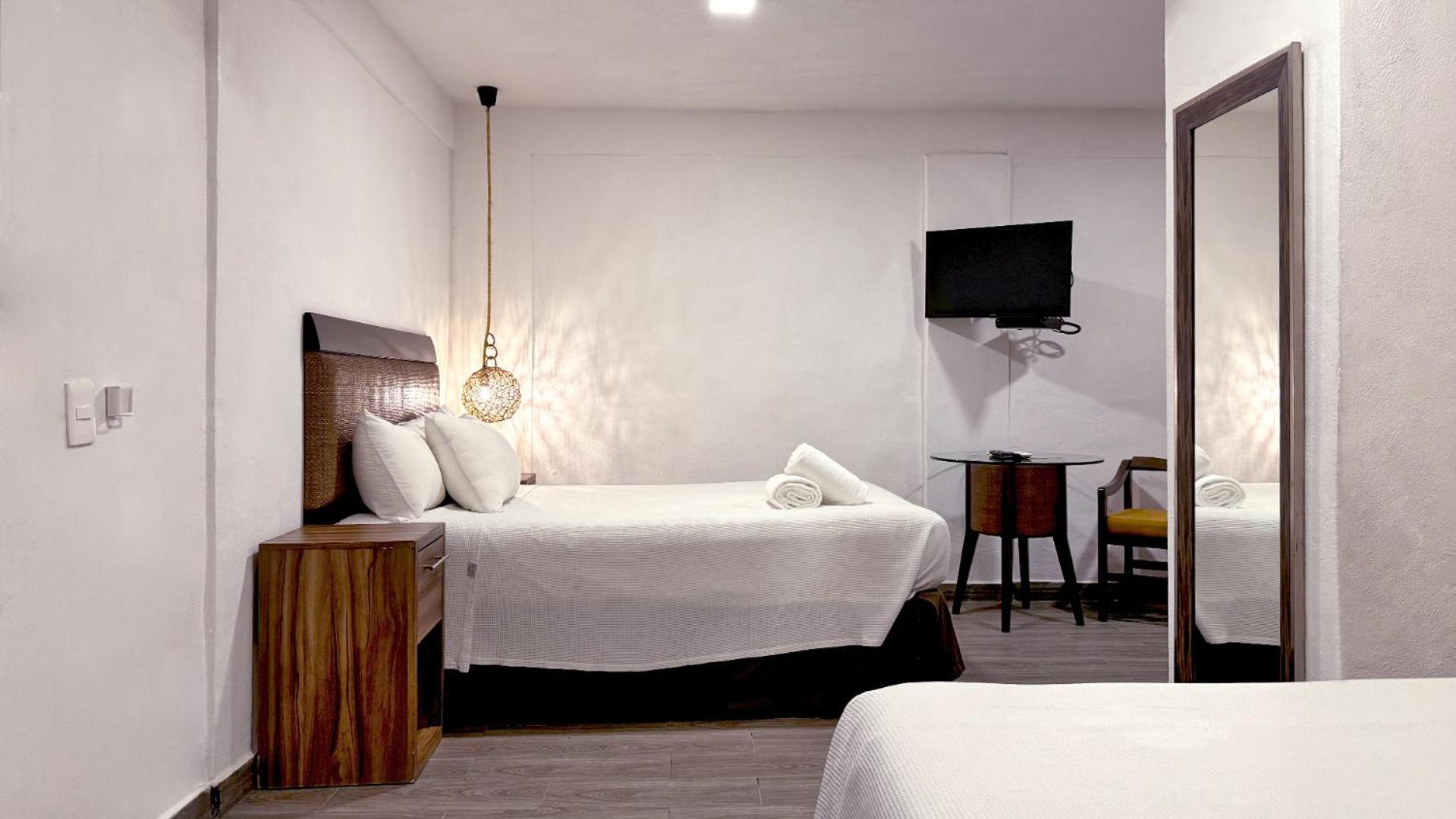 Siesta Fiesta Adults Only - 5th Avenue Hotel
