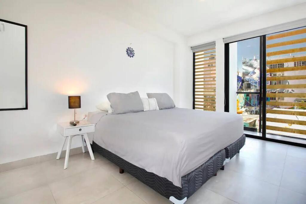 Brightness & Spacious 1 Bedroom