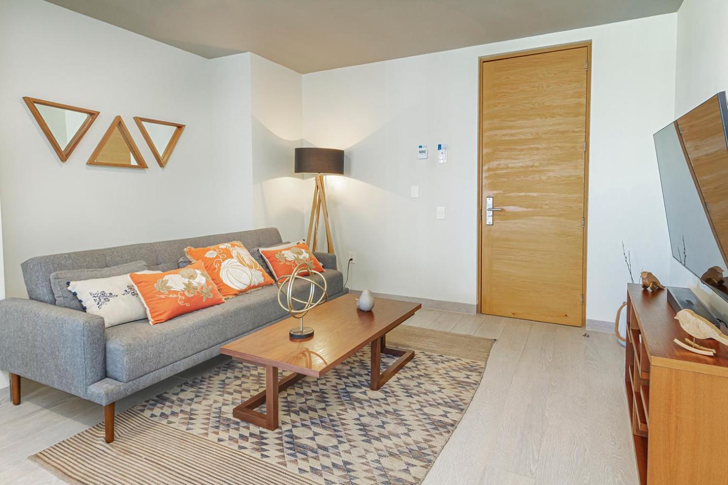 The Boat Apartment *